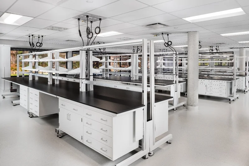 Exact Sciences Acquisition: Abbott's Cancer Screening Play and Stock Realities